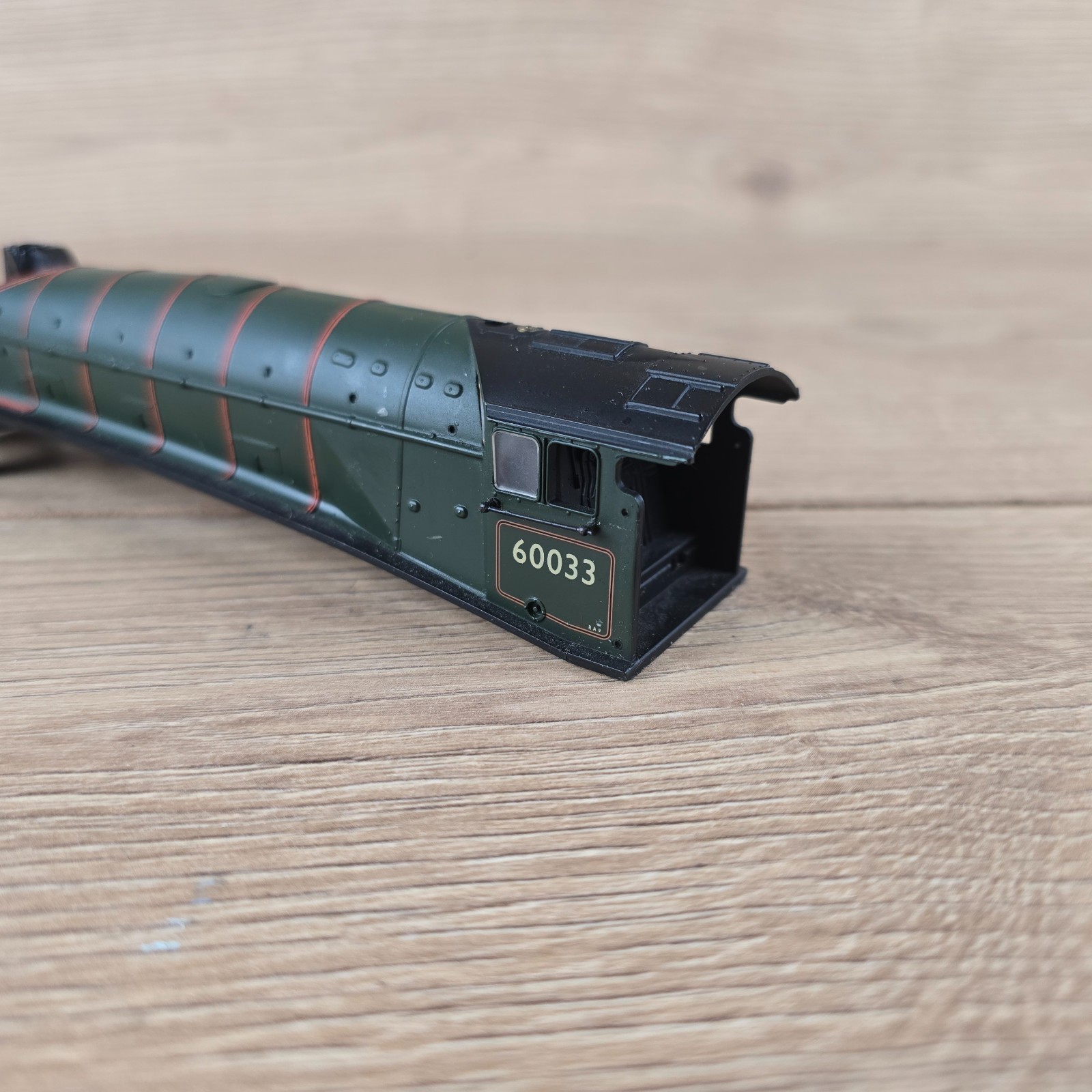 Bachmann 31-957 Class A4 Seagull Steam Locomotive Body Only 60033 OO Gauge DCC