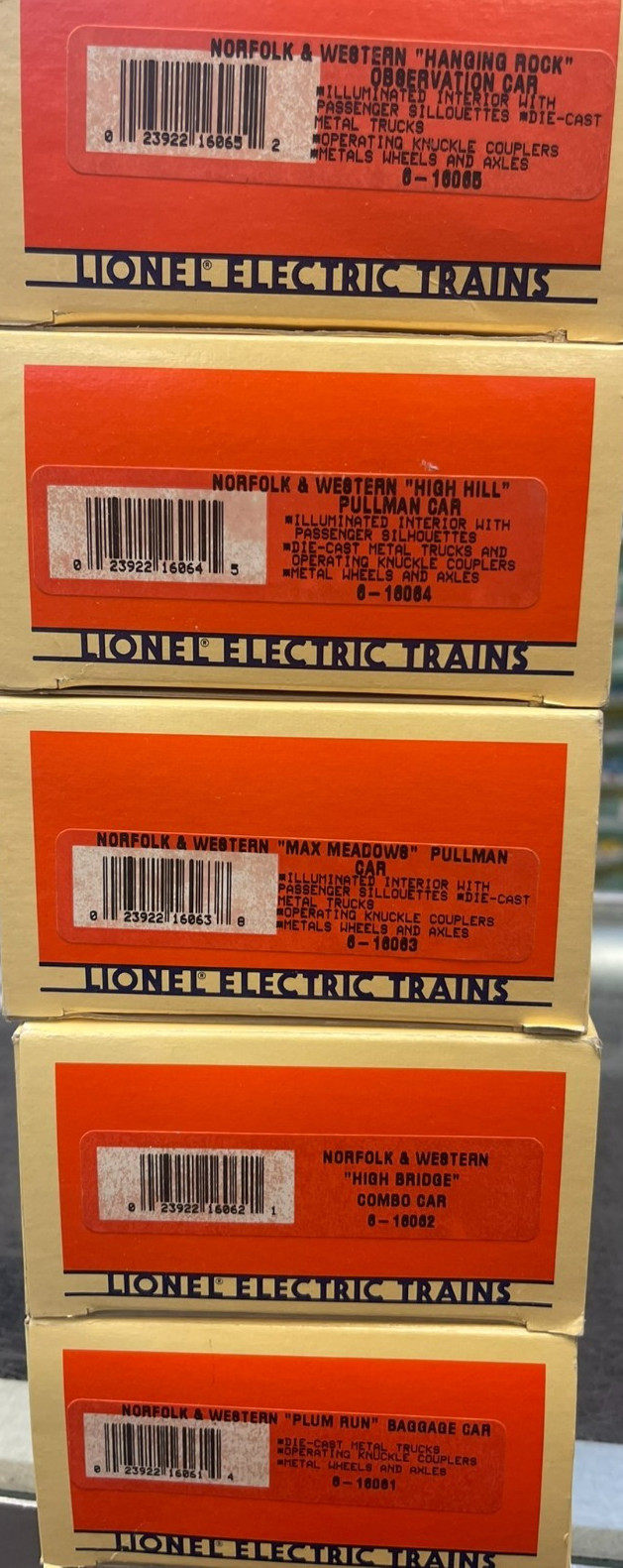 Lionel 18638 N&W 2-6-4 with 16061-16065, 5 Matching Passenger Cars, All Boxed
