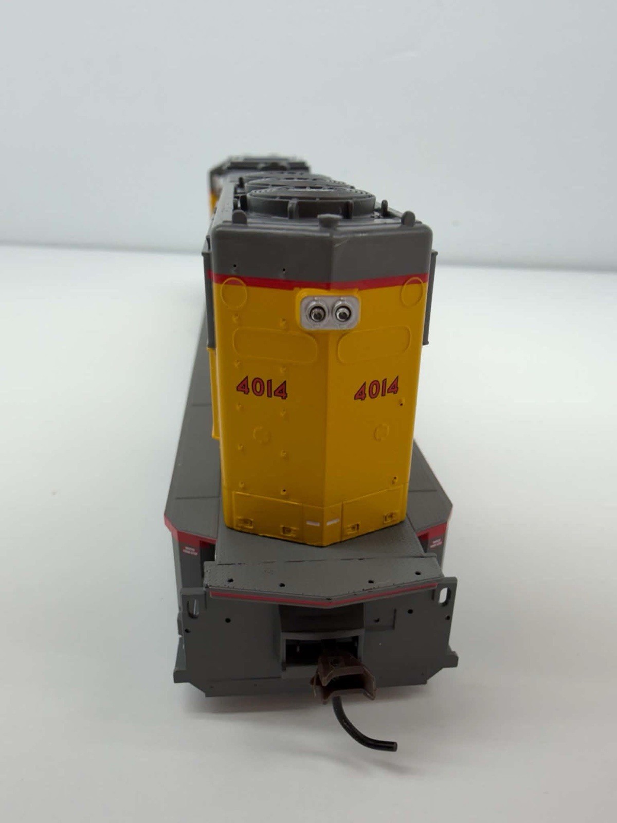 Genesis Athearn HO SD70M Union Pacific #4014 0G6152 Diesel Locomotive MINT OOP