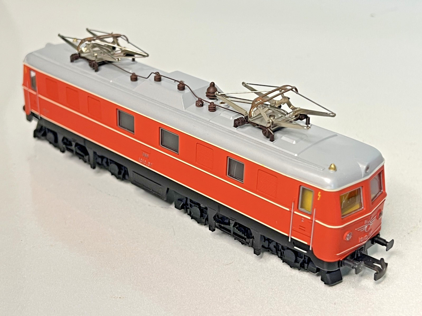 Kleinbahn HO Scale OBB Austrian Railways 1010 Schnellzug Electric Locomotive