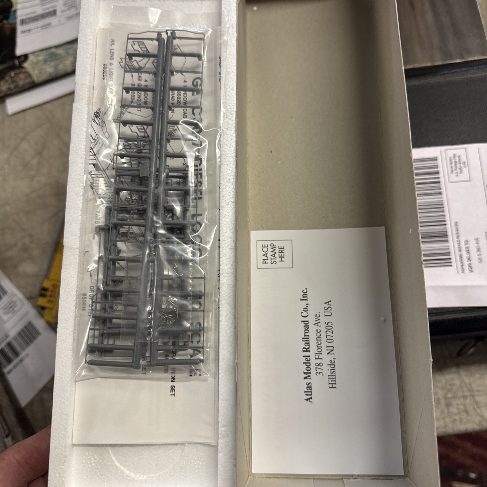 HO Atlas C30-7 Union Pacific #2530 Diesel Locomotive No. 8619 w/ box