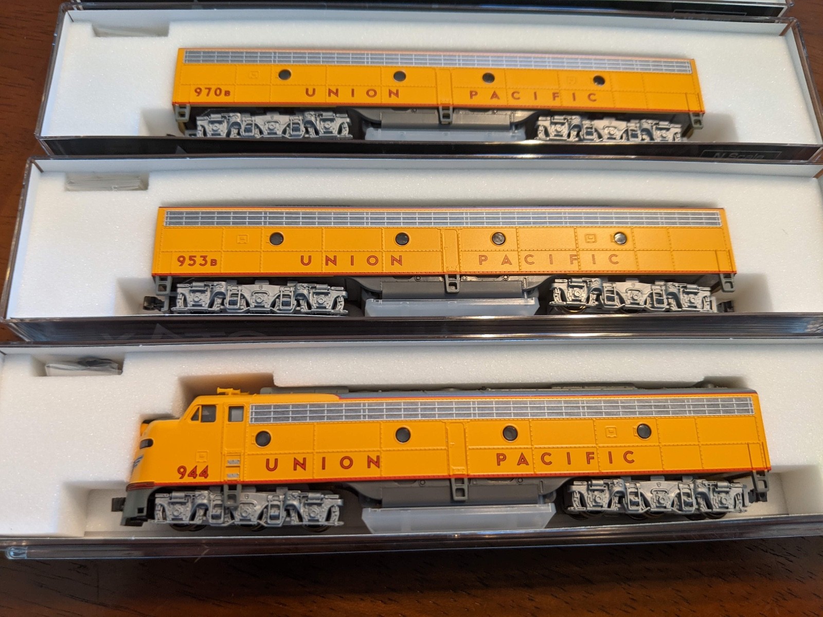 KATO N Scale E9A & E9B Union Pacific Locomotive 4 Engine Set