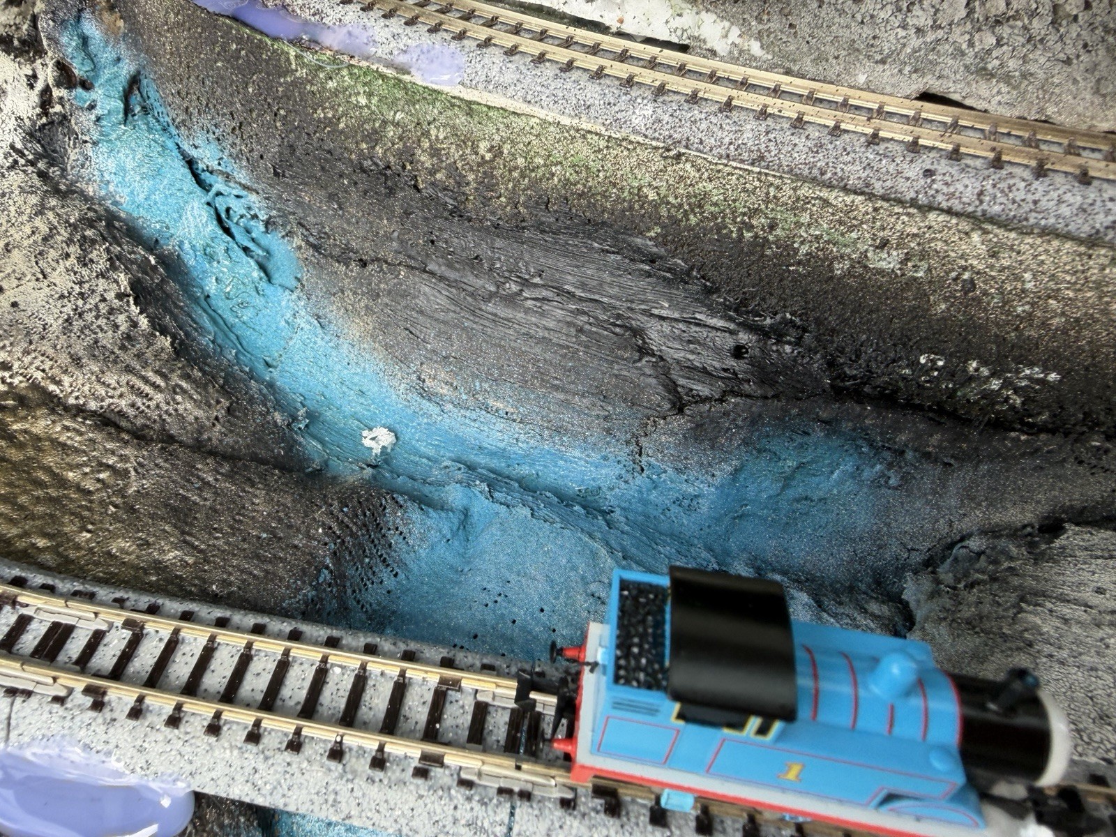 Bachmann Trains Thomas & Friends – Thomas The Tank Engine 1/160 Scale Locomotive
