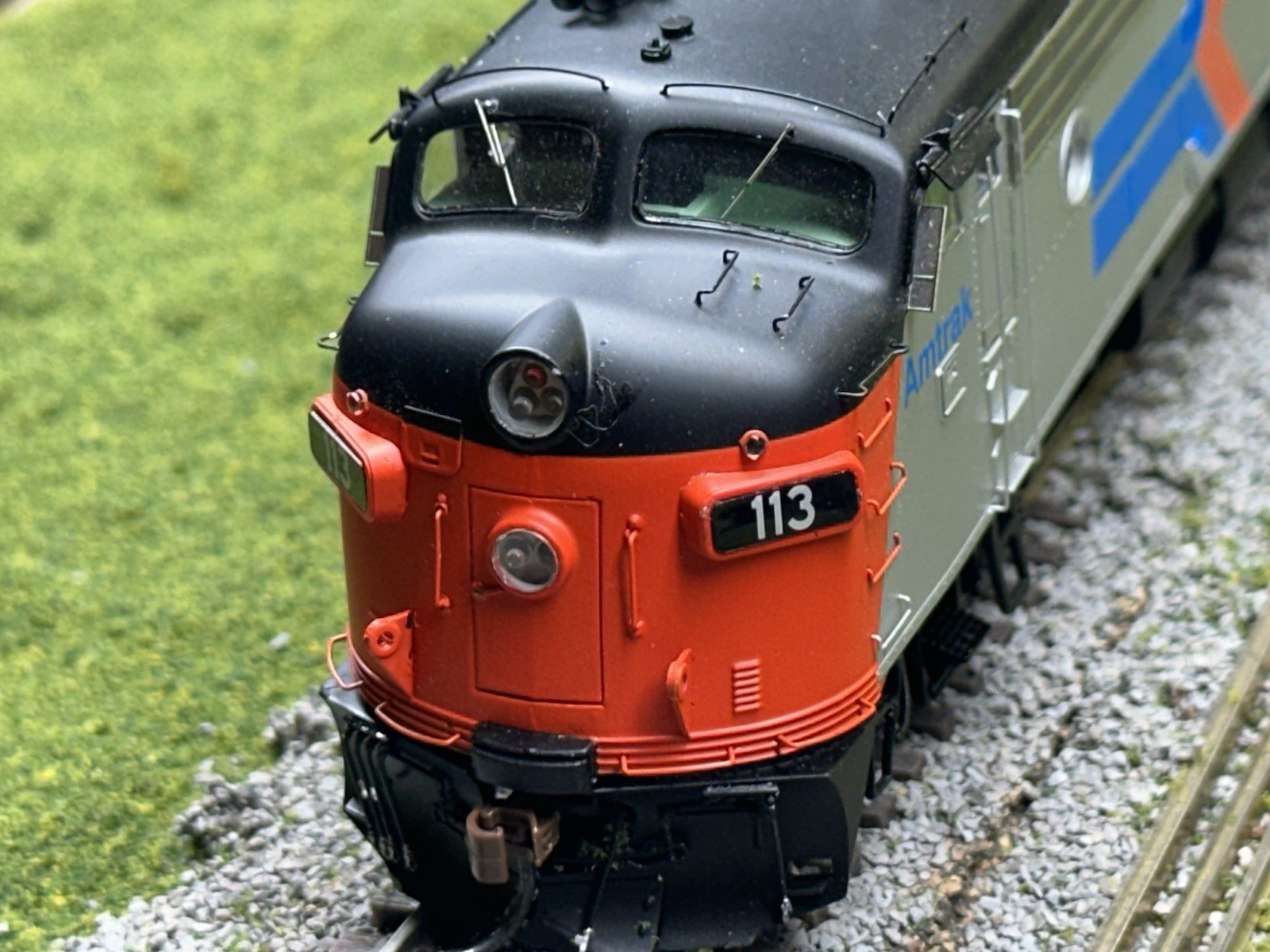 Athearn Genesis G22580 HO Amtrak EMD FP7A/F7B Diesel Loco DC #113A/#161B RARE