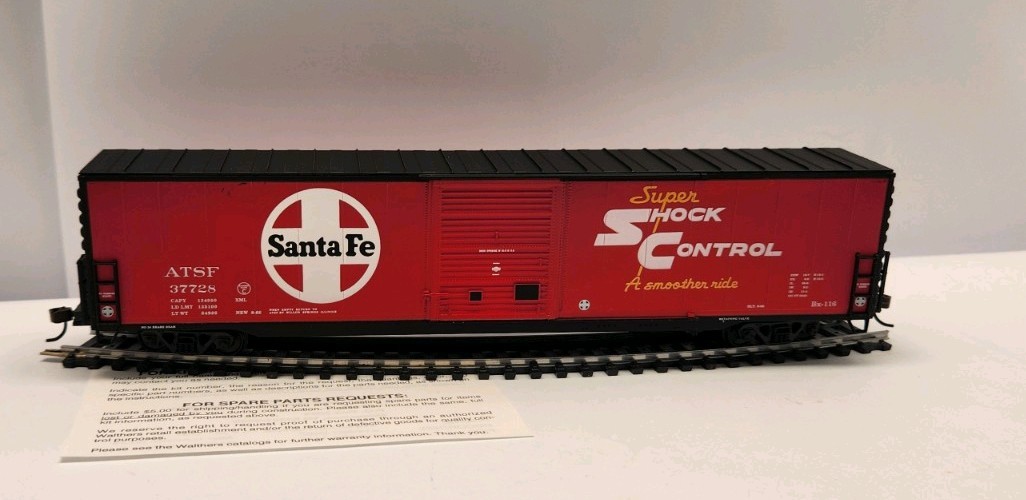 Walthers HO 932-3551 Pullman Standard 60′ Auto Box Car Santa Fe #37728 C60