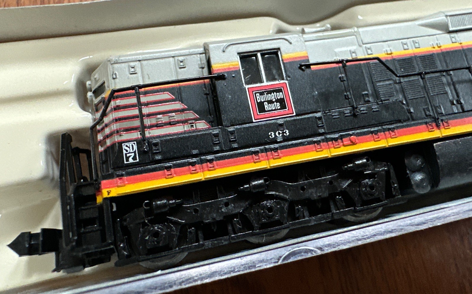 Life-Like N Scale Loco #7722 EMD SD-7 Burlington CB&Q #303 NOS NY