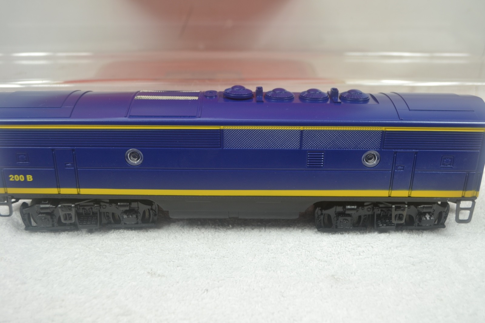 LIONEL 6-18117 & 18121 & 18122 SANTA FE, F-3, BLUE AND YELLOW, A-B-B-A, LN-BOXED