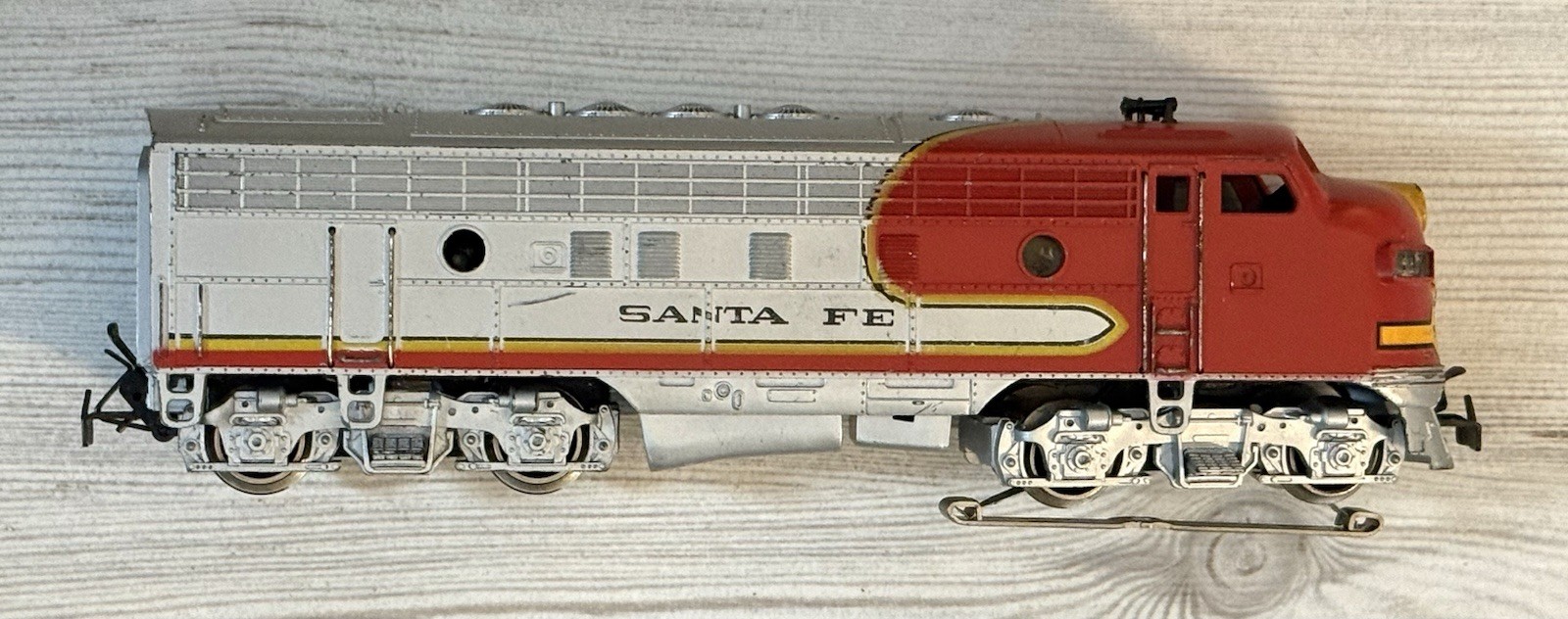 MARKLIN 3061 HO SANTA FE AMERICAN DIESEL LOCOMOTIVE VINTAGE MODEL TRAIN