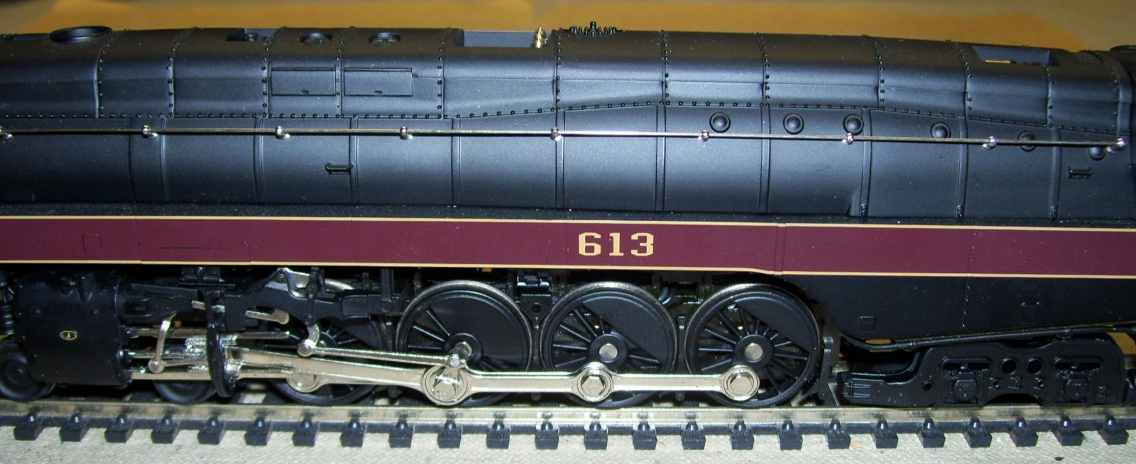 Broadway Limited HO N&W Class J 4-8-4 Locomotive #613, DCC/DC with Sound, LNIB