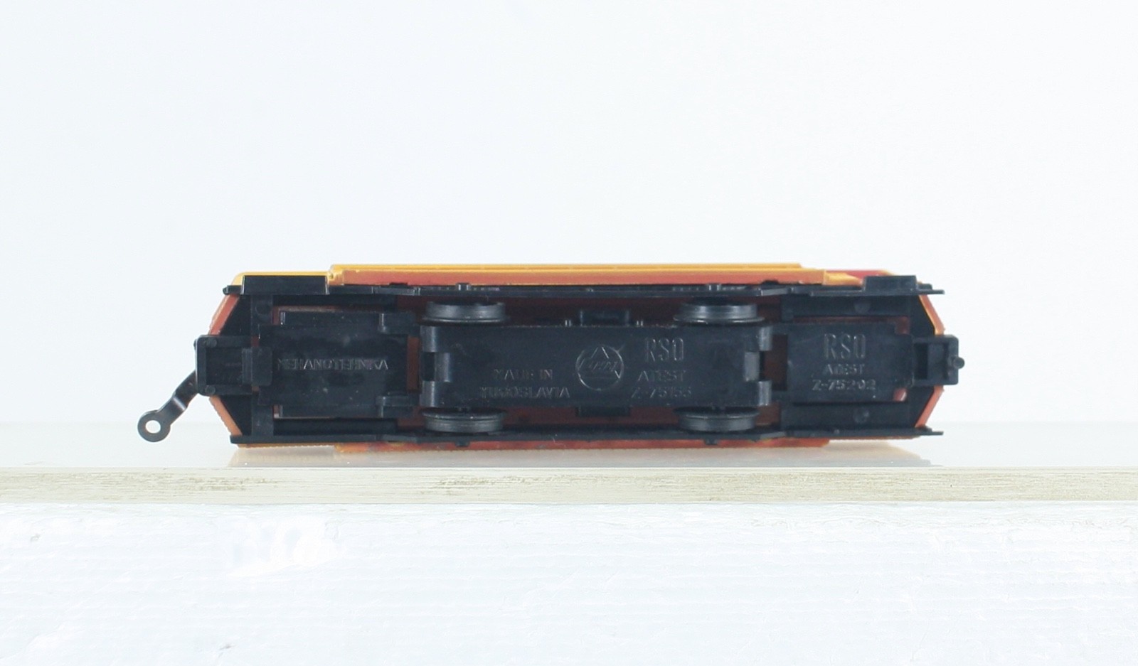 HO Scale AHM Connecticut Trailer (Unpowered) Trolley