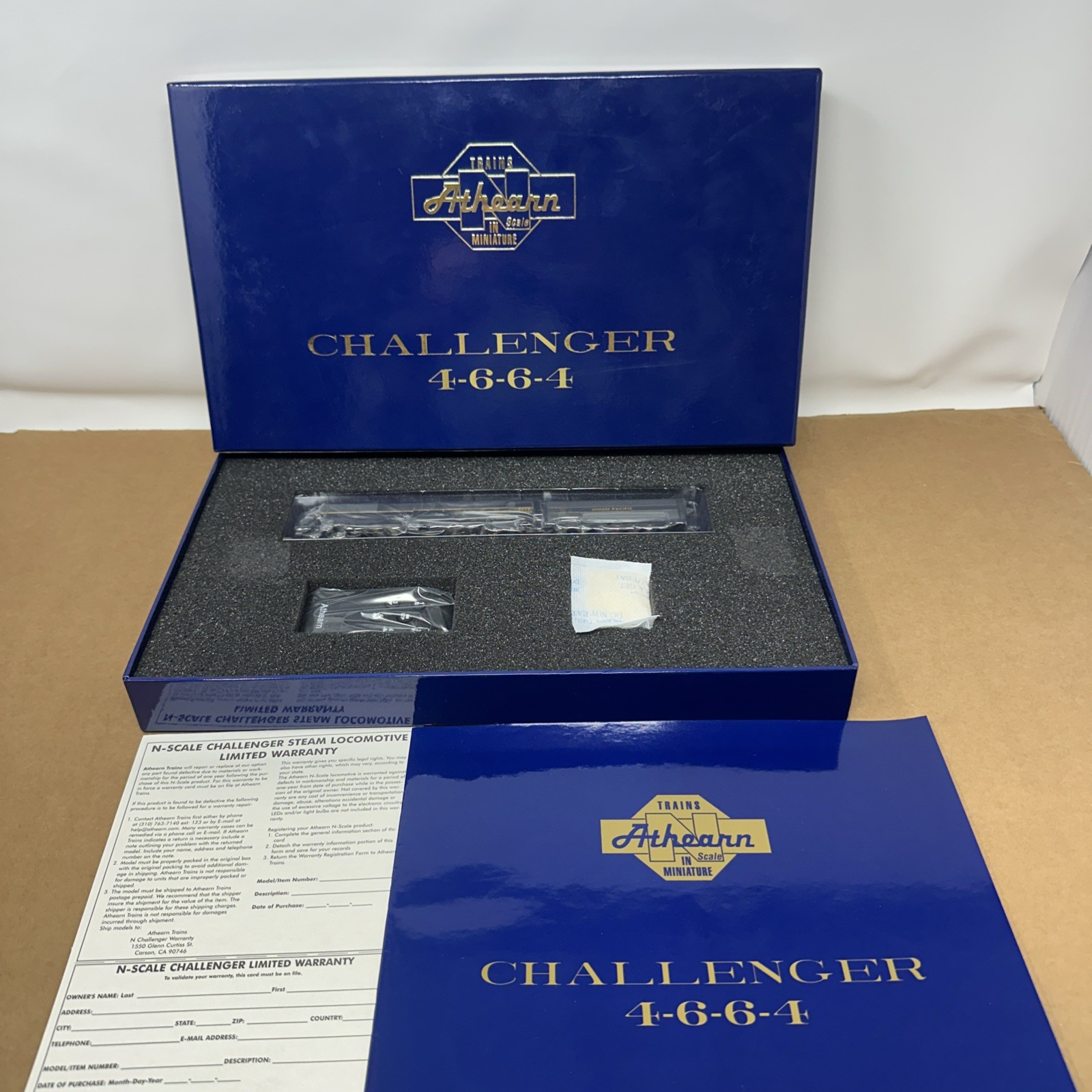 Athearn 11806 N Scale Union Pacific 4-6-6-4 Challenger DCC Sound