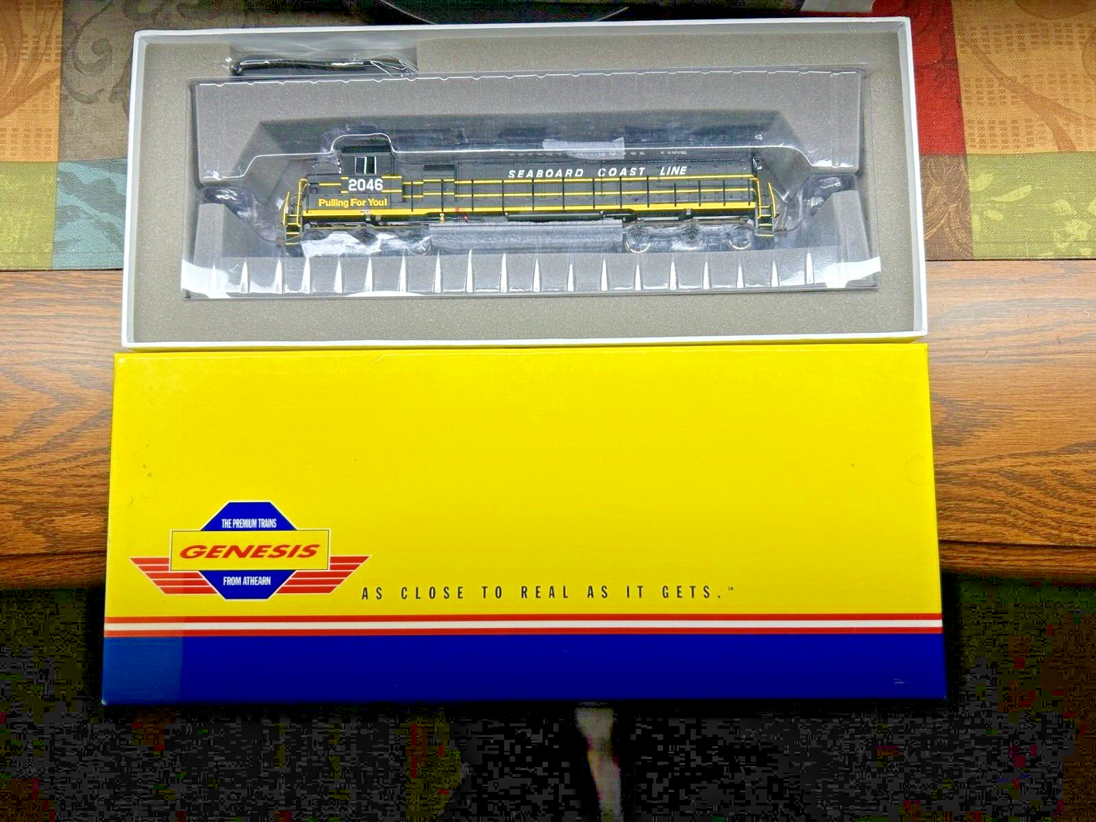 SEABOARD COAST LINE SD45-2 LOCO- DCC/SOUND – HO Scale -“GENESIS” NEW RTR OOP