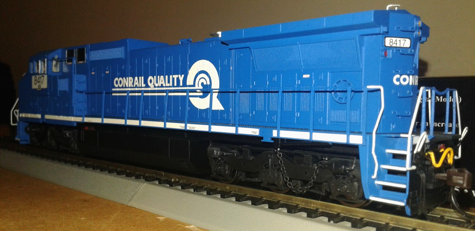 HO ATLAS GOLD DASH 8-40CW NORFOLK SOUTHERN EX. CONRAIL NS #8417 DCC & SOUND