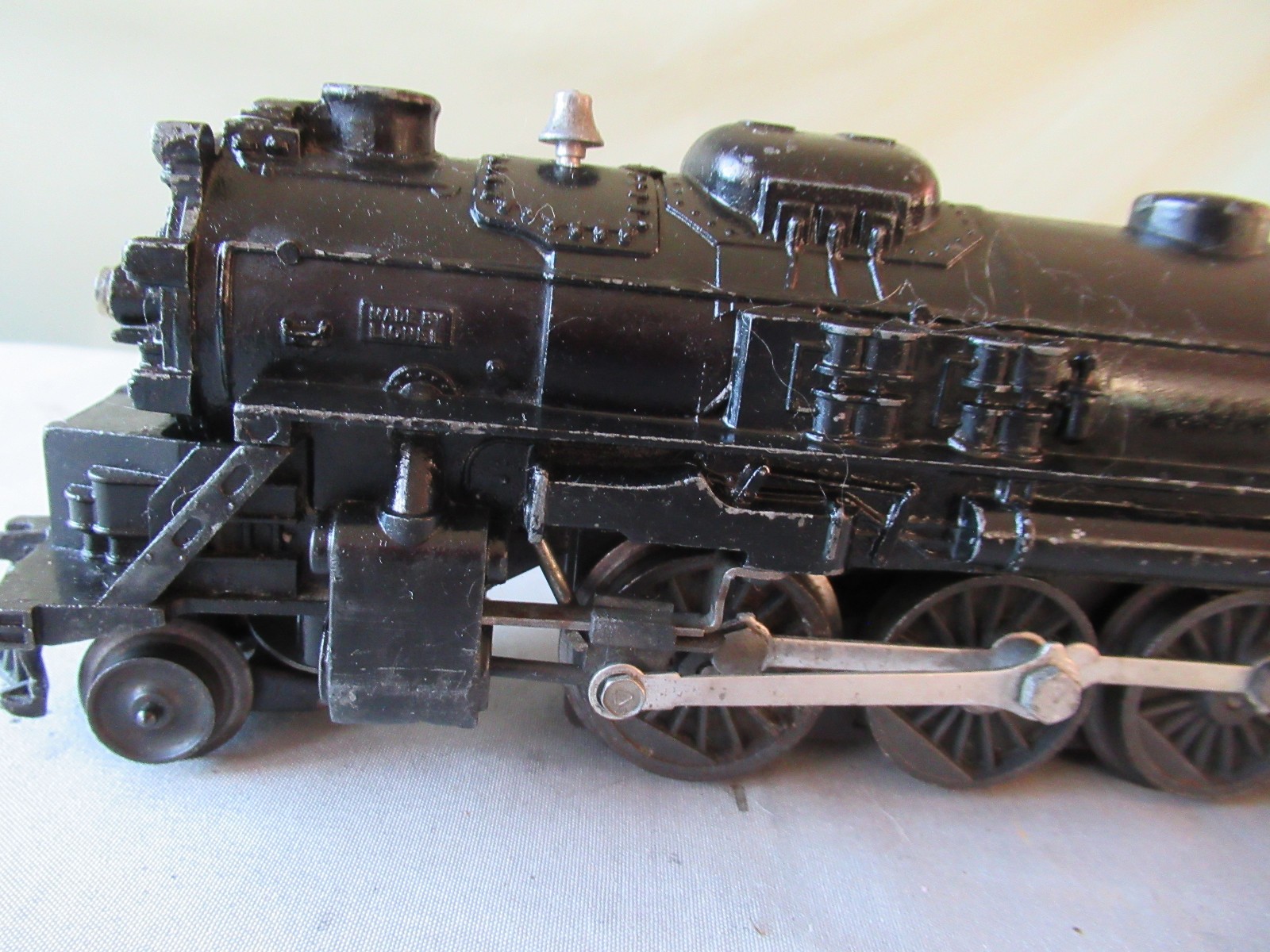 Lionel 2026 2-6-4 Locomotive with non-whistling Tender Runs GREAT