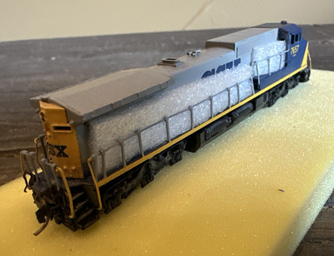Hallmark Models N Scale Brass #588 GE Dash 8-40C CSX #7657 FP LNIB Runs Well!