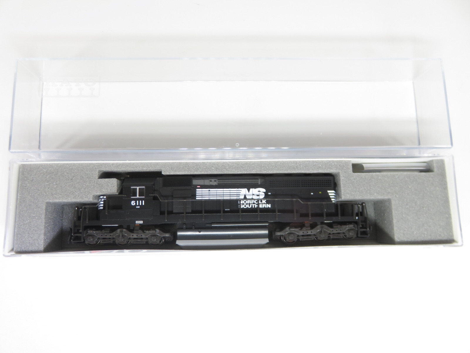 Kato 176-4826 N Scale NS Norfolk Southern EMD SD40-2 Diesel Locomotive #6111 NIB
