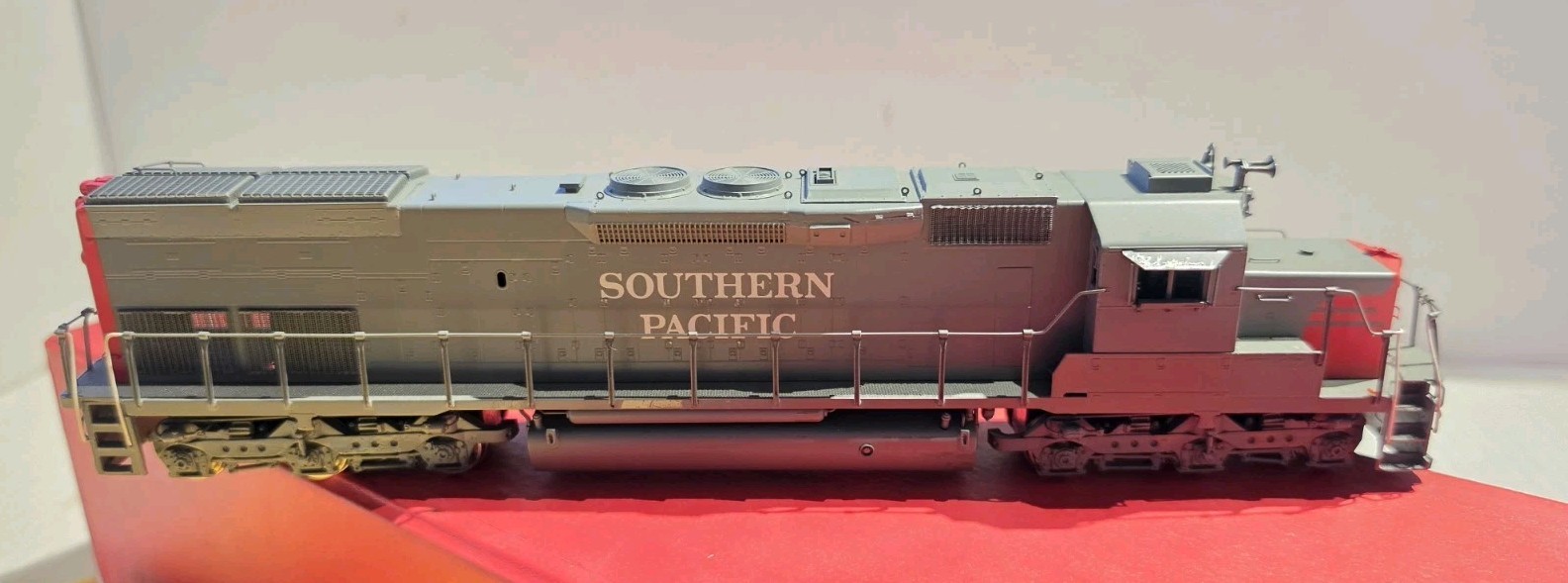 Key Imports HO Scale Brass EMD SD-40T2 Diesel Southern Pacific Custom Series #28