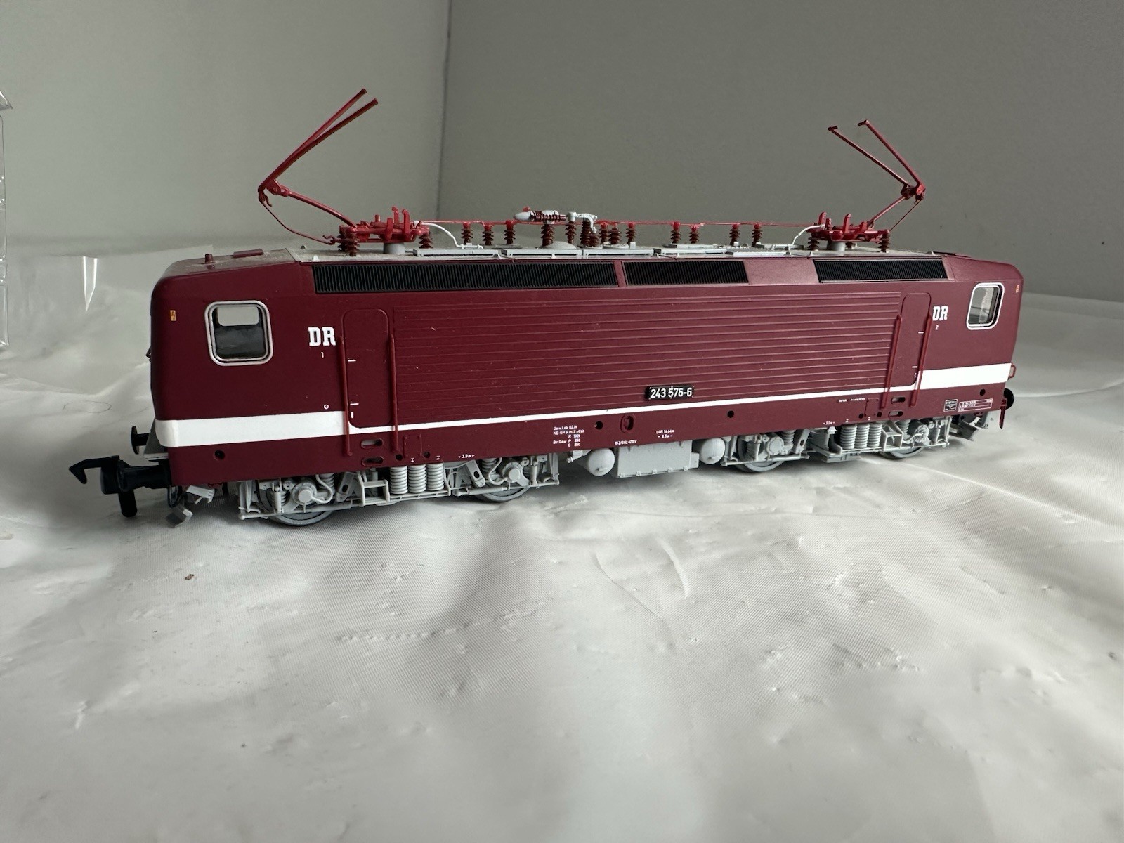 HO Scale Piko 51702 PluX22 Elektrolok BR 243 DR. Ep IV 243 576-6 Open Box Tested