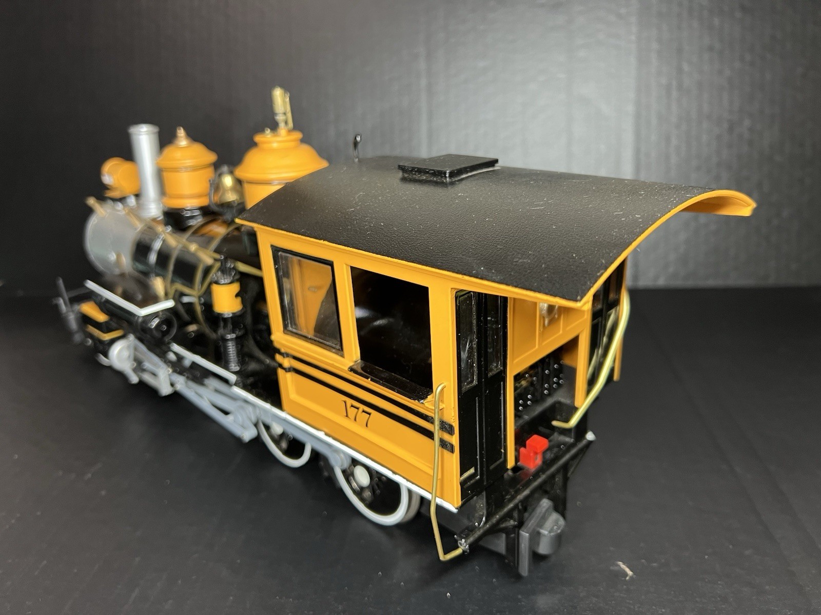 Vintage Steam Locomotive Model No. 177 – Large Display Train