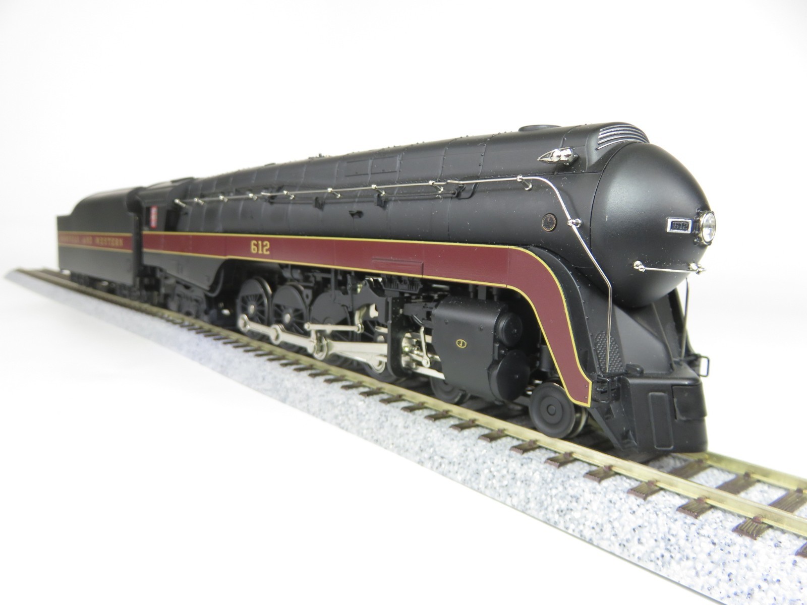 Broadway Limited 077 HO Norfolk Western 4-8-4 Class J Steam Locomotive DCC/Sound