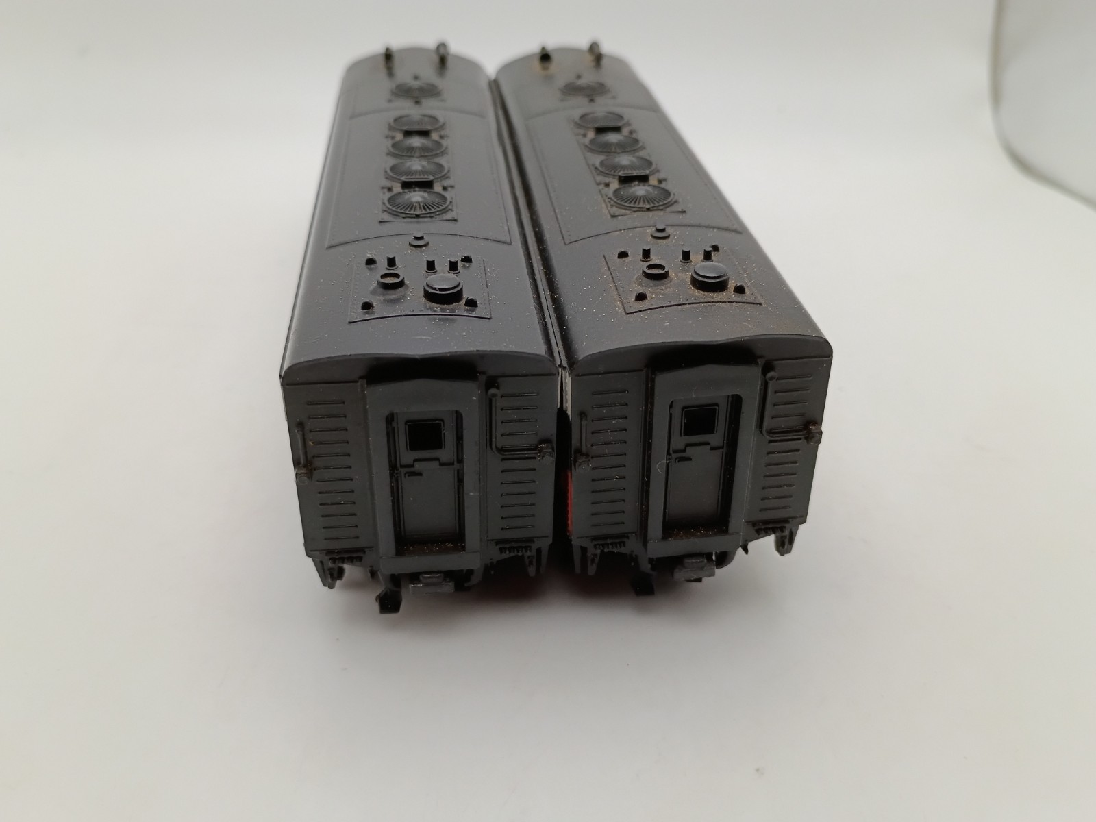 Athearn HO New Haven #0272 F7AA Powered And Dummy Diesel Locomotive Set