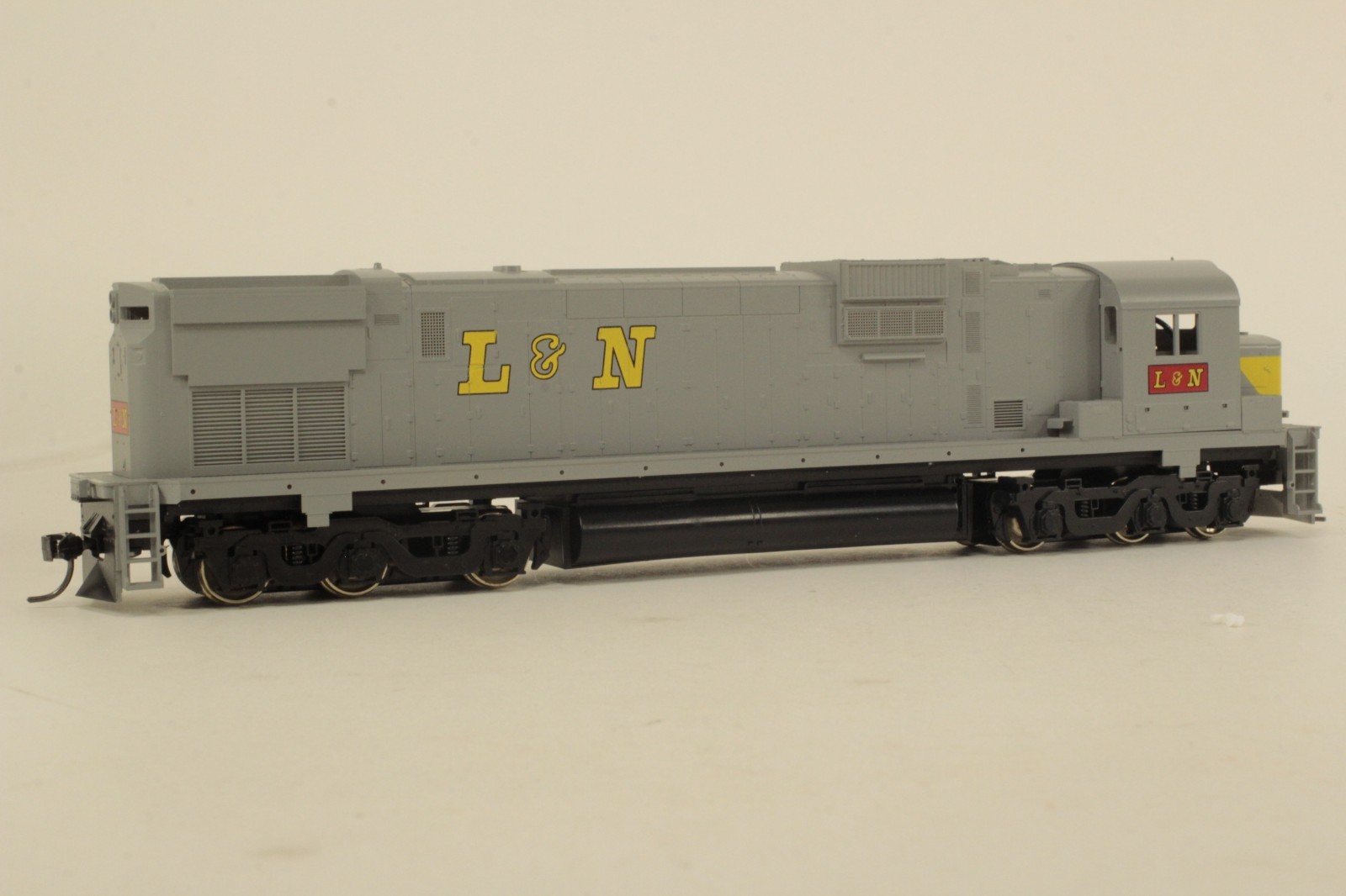 Stewart HO Scale Louisville and Nashville L&N Alco Century 628 DC Locomotive