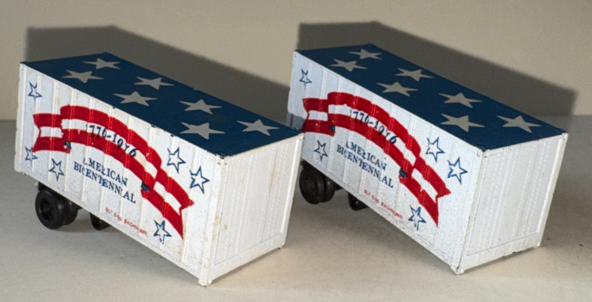Vintage Bachmann Bicentennial Train Lot – SCL 1776 Locomotive, Caboose, Trailers