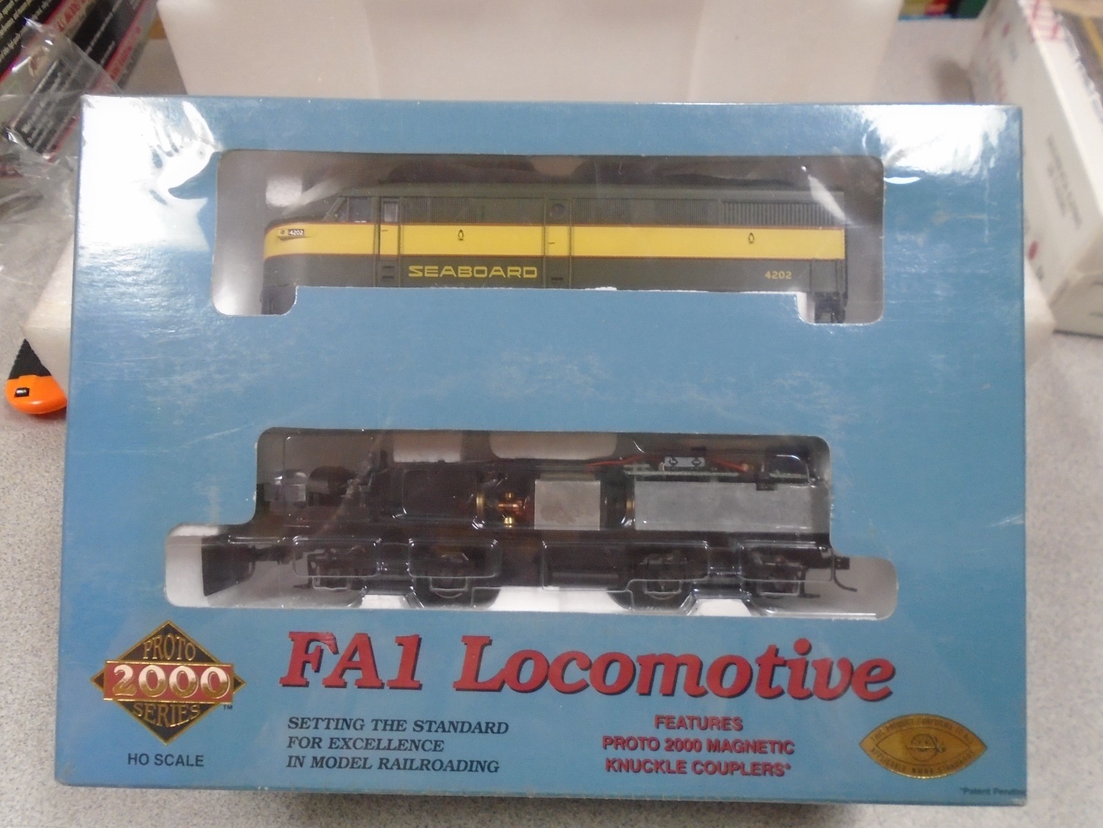 Life-Like HO Proto 2000 FA1 Locomotive Set #23471 SAL A-4202 & B-4302 NIB