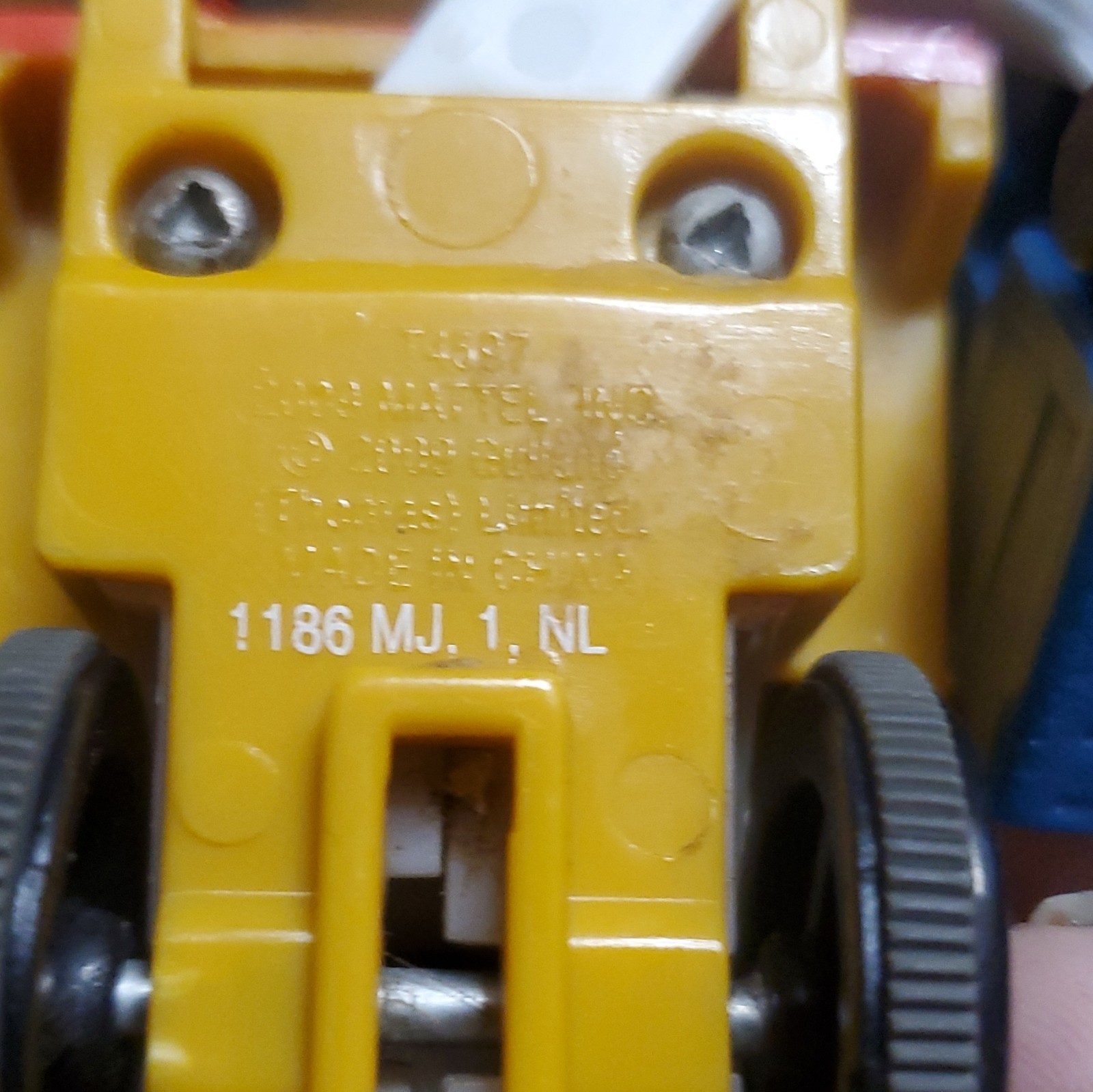 Mattel Thomas & Friends Locomotive 2013 Blue Yellow Tender N Gauge 1:87