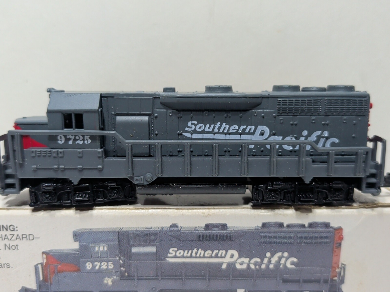 ✨N Scale✨ Southern Pacific Locomotive #9725 High Speed Metal Products Dummy