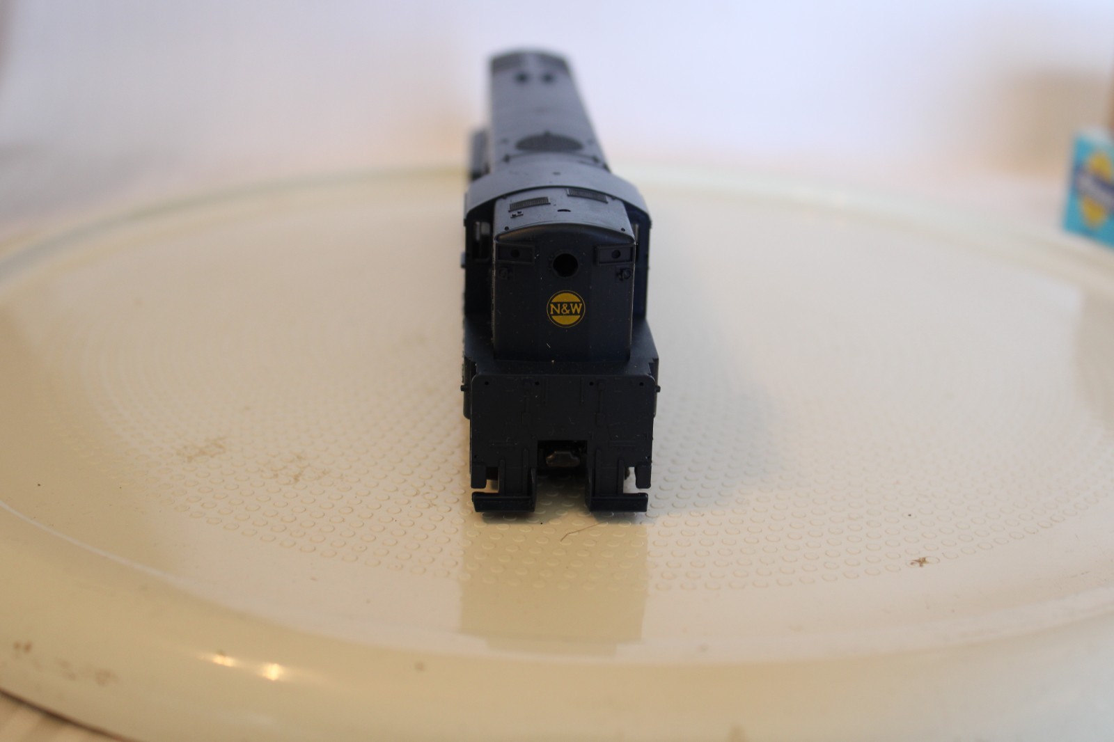 HO Scale Athearn, F-M H24-66, Diesel Locomotive, Norfolk & Western Blue #174
