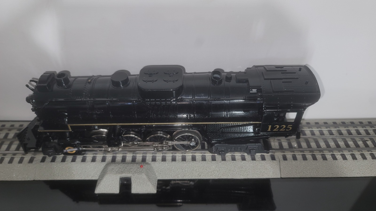 Lionel O Gauge Polar Express Steam Locomotive #1225 Remote Track Power Supply