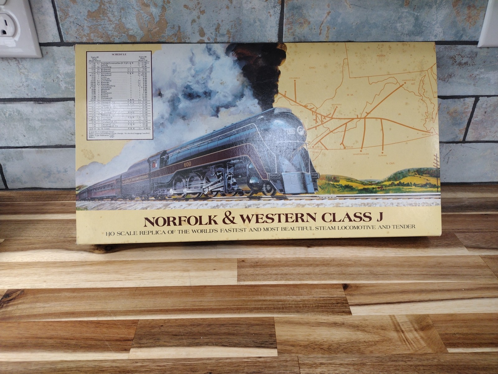 BACHMANN NORFOLK & WESTERN CLASS J 600 limited Edition HO Scale Original Box