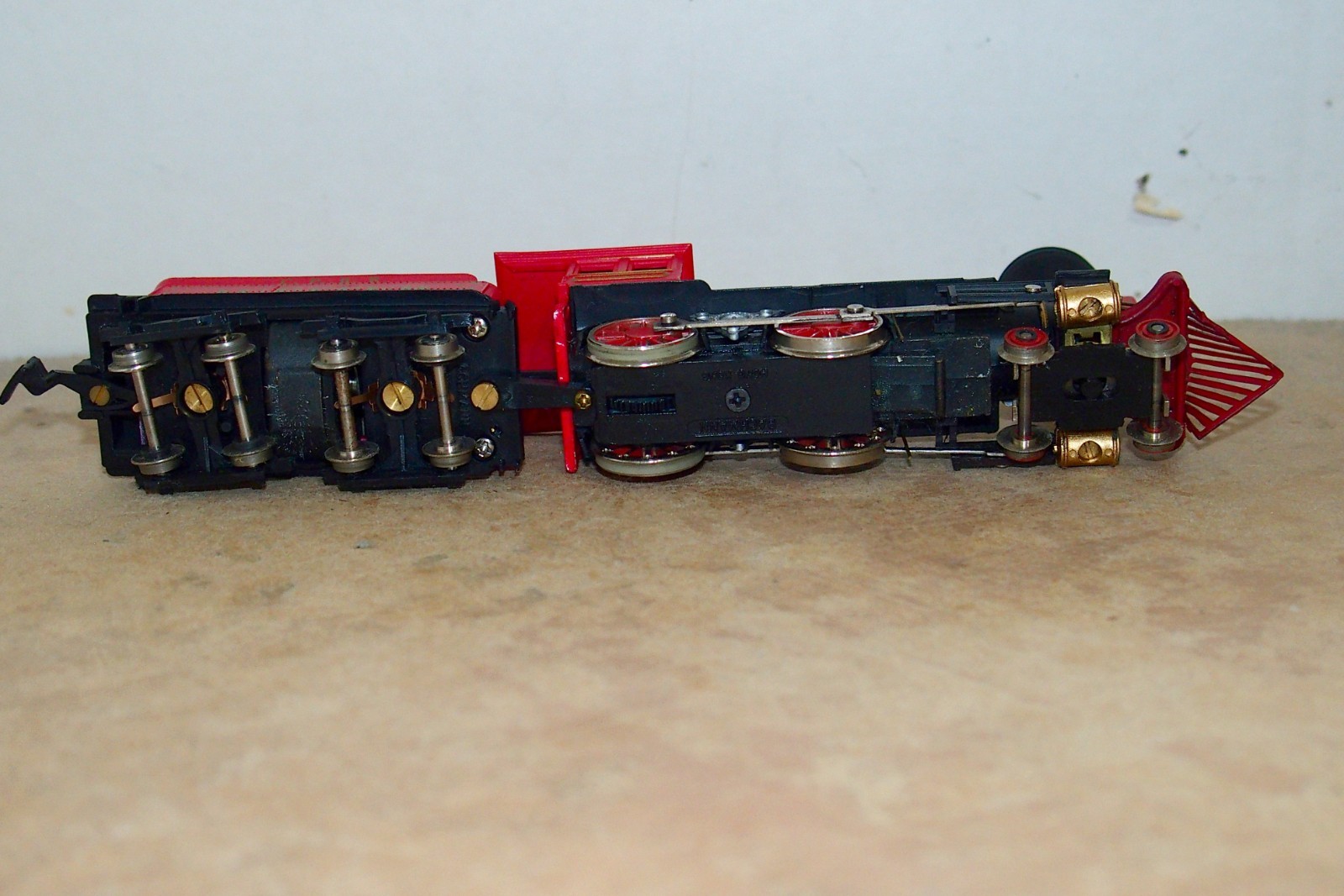 HO SCALE BACHMANN CENTRAL PACIFIC ‘”JUPITER” locomotive. Runs good. Box.