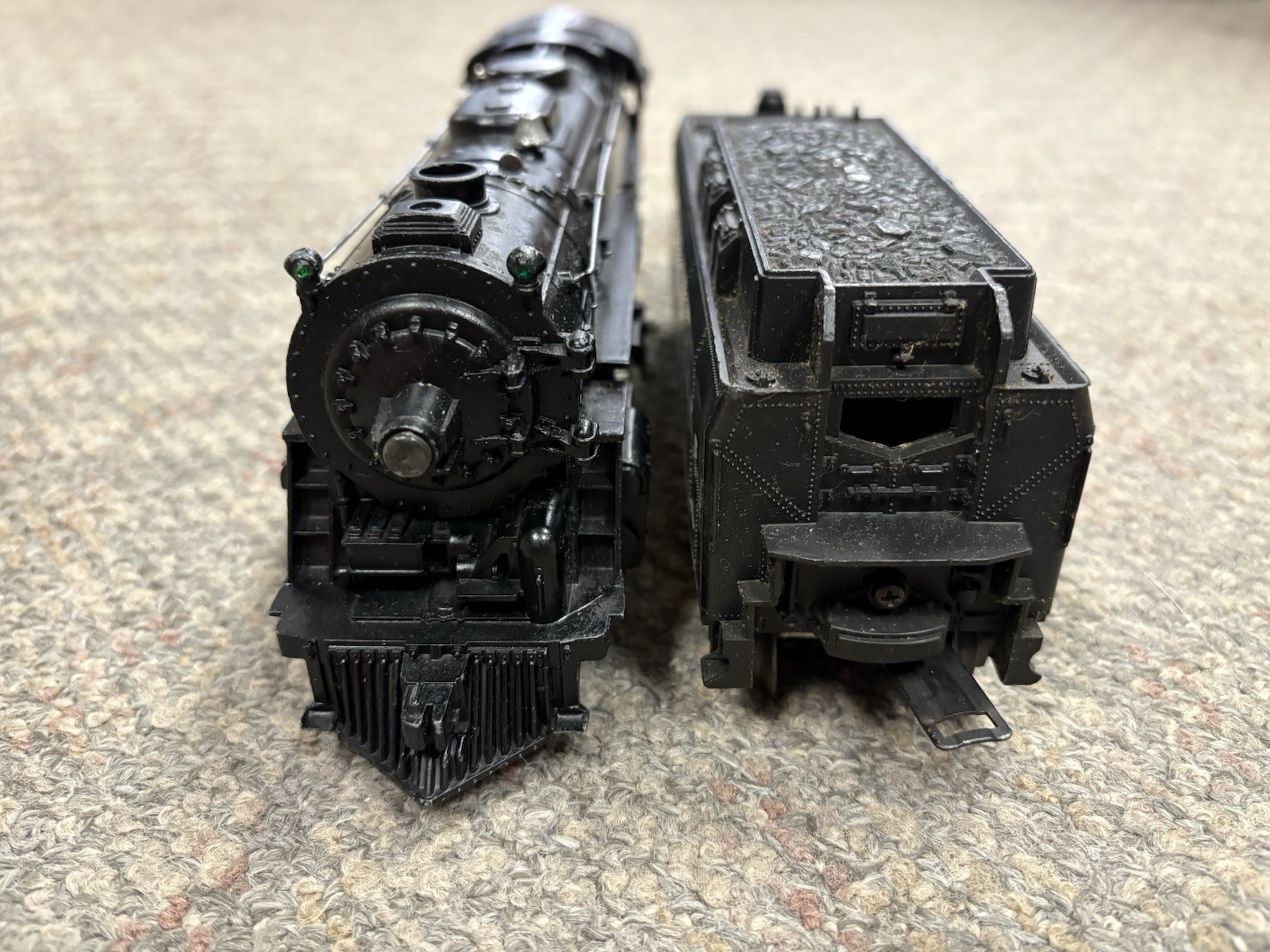 + Lionel Postwar O Gauge 685 4-6-4 Steam Locomotive w/ 243W Whistle Tender