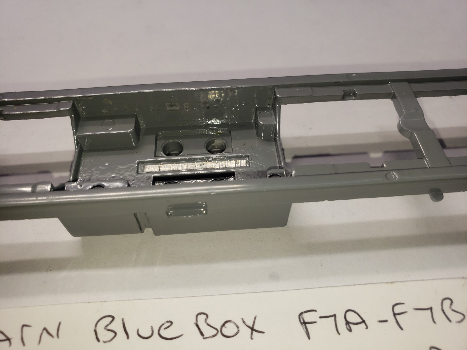 F7A F7B ATHEARN GREY DIECAST METAL UNDERFRAME CHASSIS HO SCALE DIESEL LOCOMOTIVE