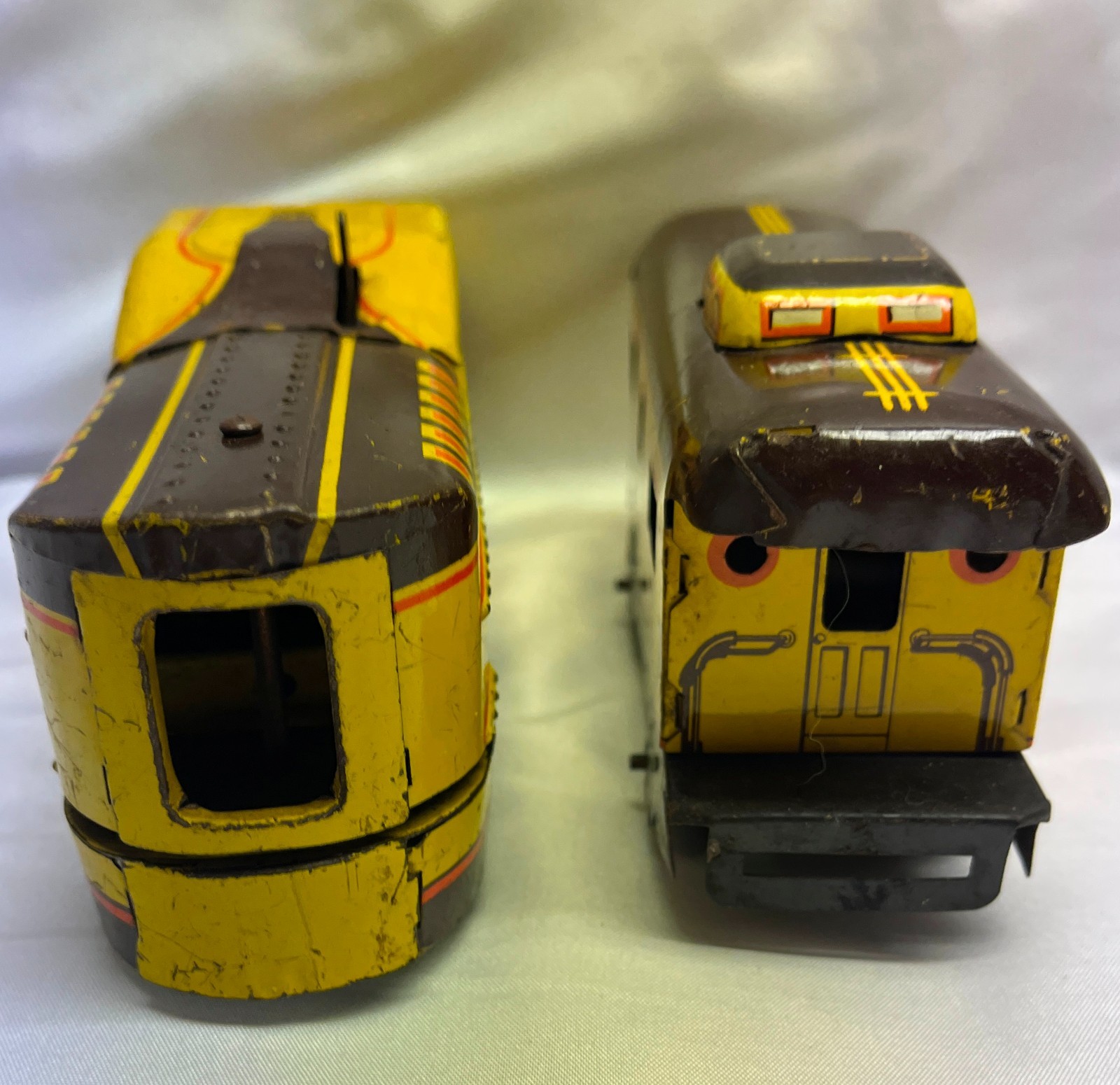 Vintage Marx Tin Litho M10005 Union Pacific Train/Caboose O Gauge Item Untested