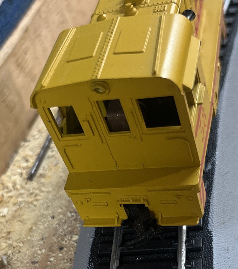Athearn HO Scale Yellow Hustler 58 Switcher Powered Diesel Locomotive Runs / Box