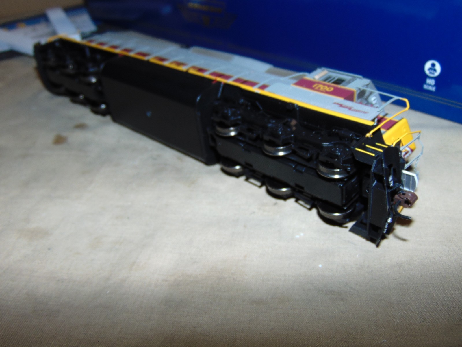 ATHEARN GENESIS HO 65715 ERIE LACKAWANNA SD45-2 DIESEL -BRAND NEW