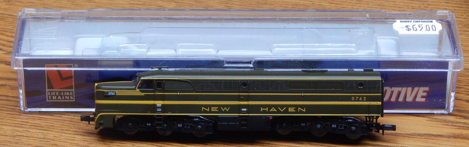 LIFE LIKE 7055 NH NEW HAVEN ALCO PA DIESEL LOCOMOTIVE USED VERY LITTLE W/BOX N