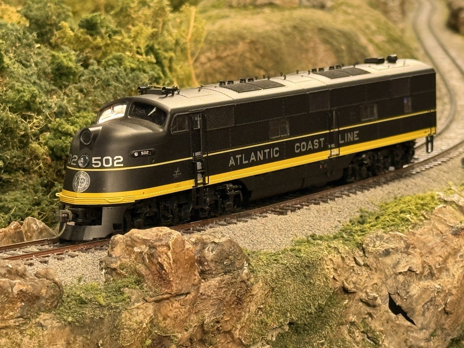 HO Proto 2000 DCC/Tsunami2 SOUND Atlantic Coast Line EMD E6 #502