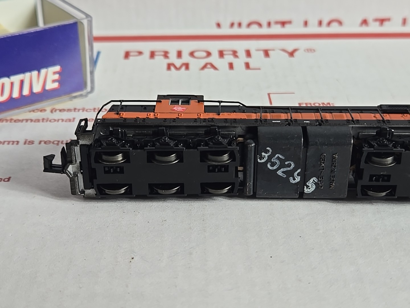 Life Like 7725 N SD7 LOCO MILWAUKEE #2211, N Scale