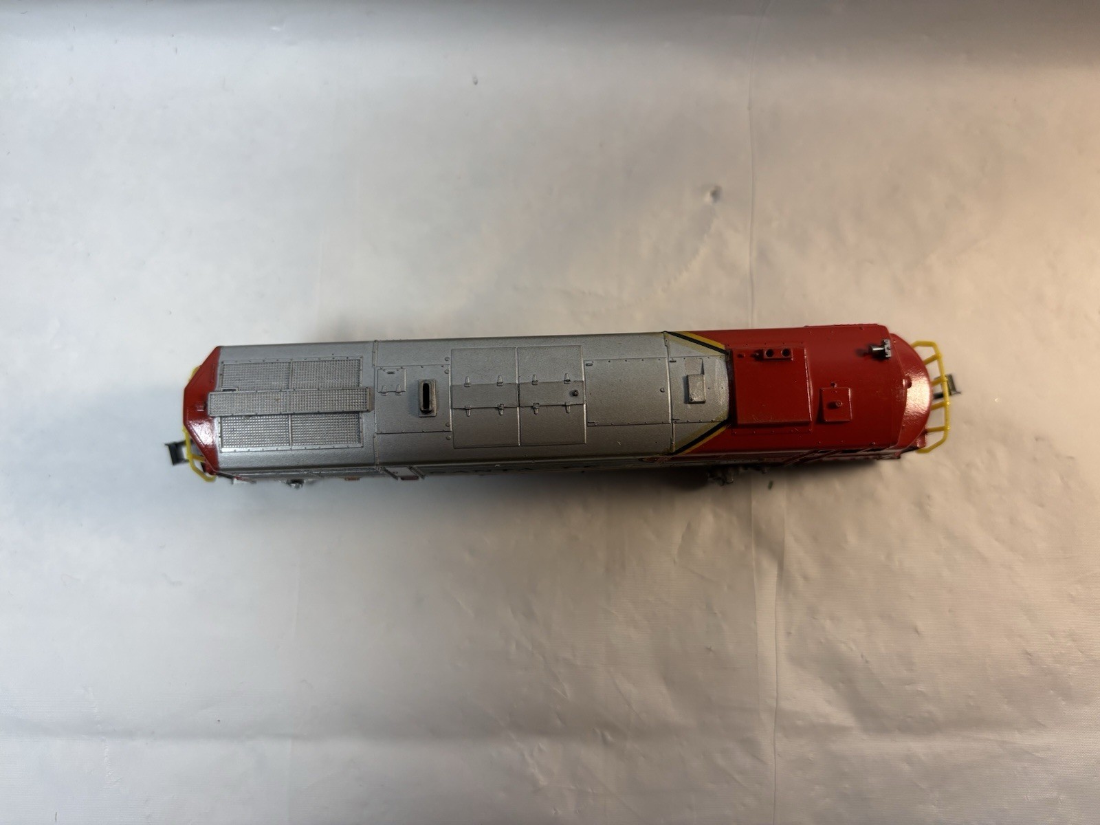 Minitrix N Scale 2012 Santa Fe GE U30C Diesel Locomotive 405 TESTED