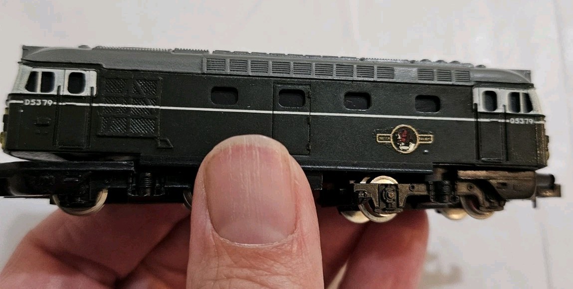 Minitrix N204 N Gauge Engine