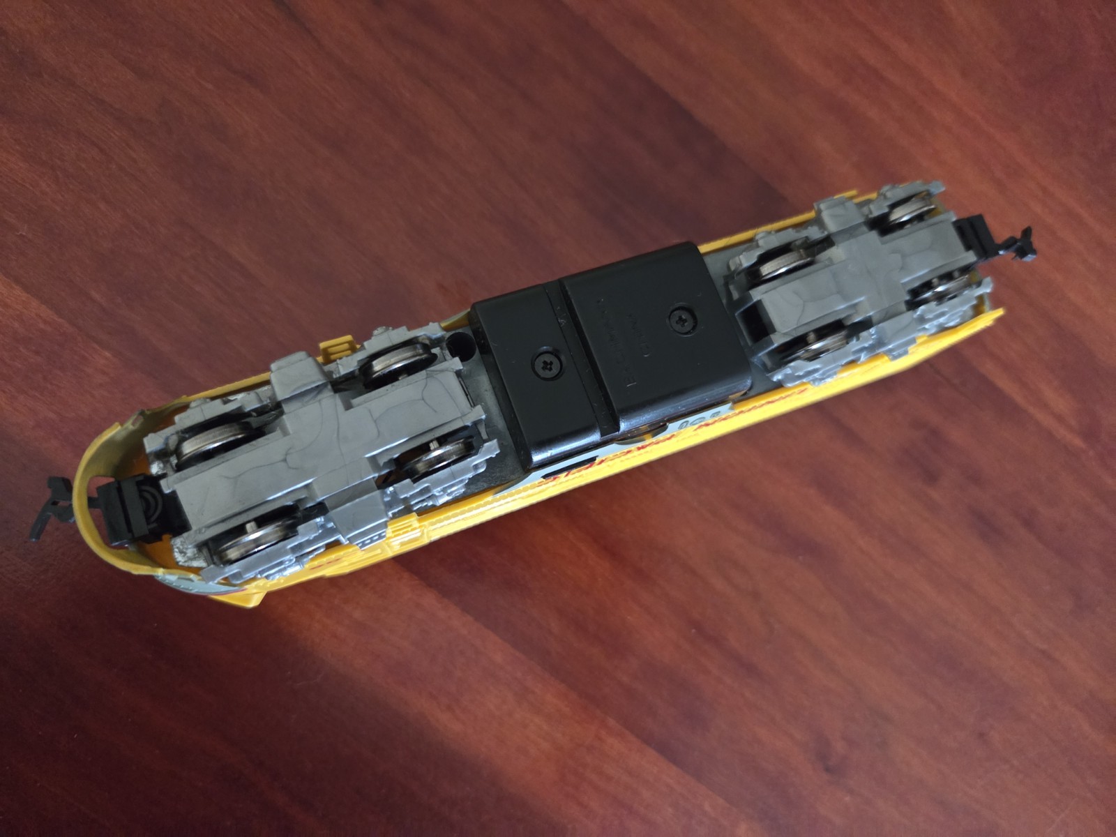 Union Pacific Train Engine 1206 Model Railroad Bachman HO 0506 EMD F9 Yellow