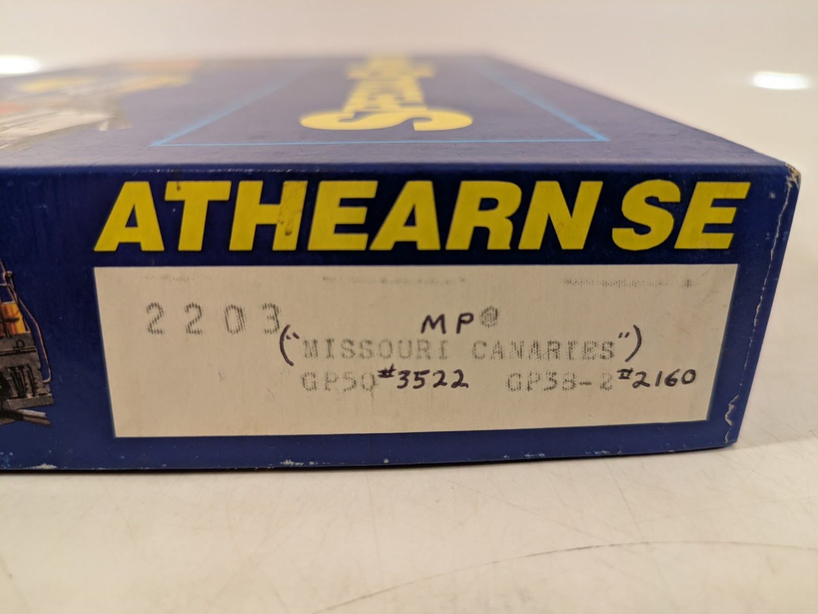 HO EMD GP50 (Pwd) + GP38-2 (Dmy) MP Missouri Pacific “Canaries” DC NIB NOS #2203