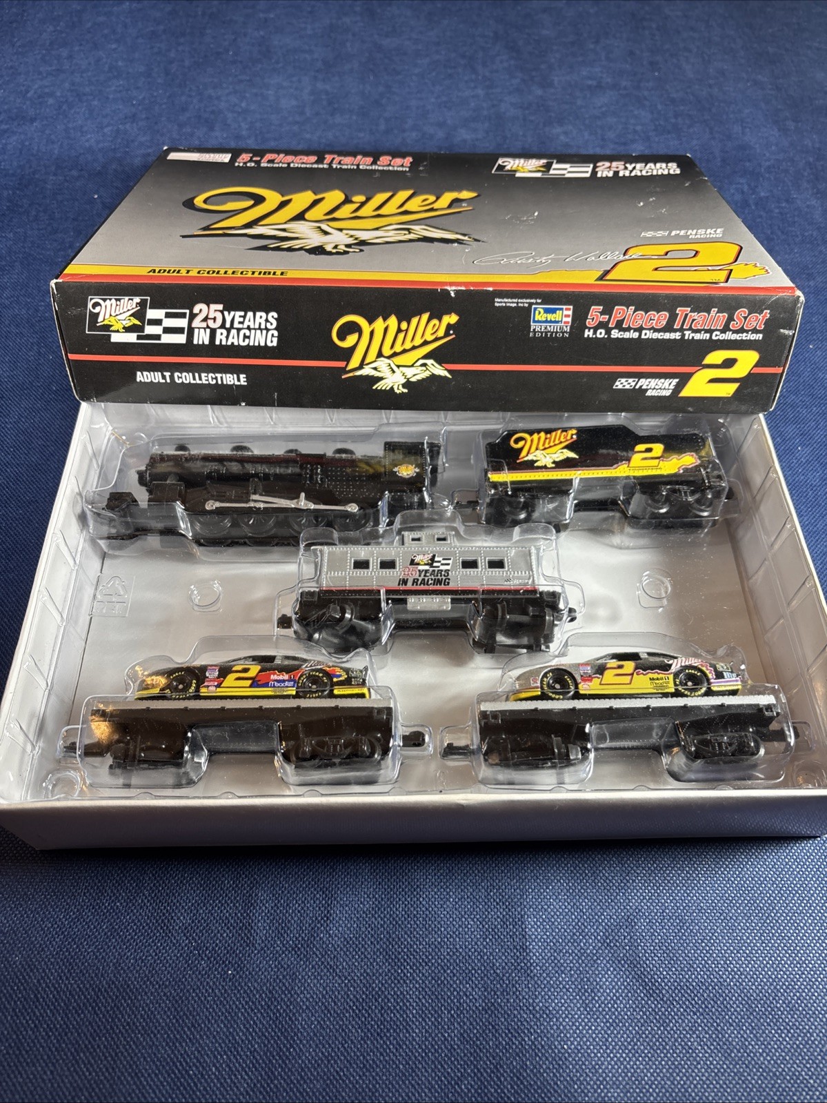 1996 Revell 5-Pc. H.O. Train Set, Rusty Wallace #2, Penske Racing, Miller Beer