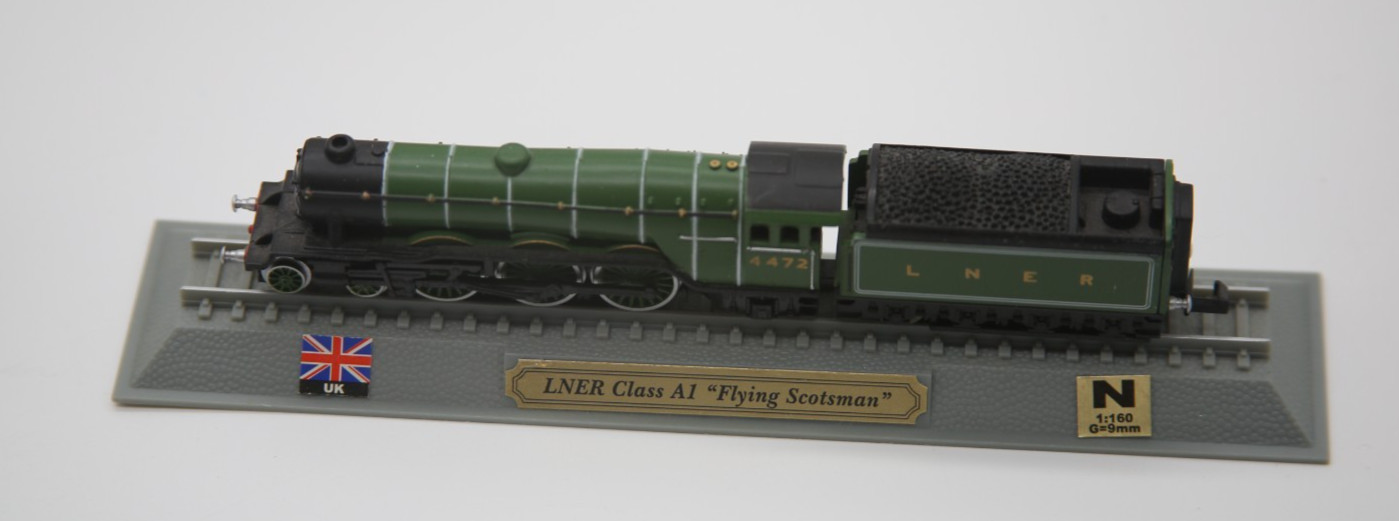 Train Replica’s die cast 1:31 scale 5 diesel locomotive engines