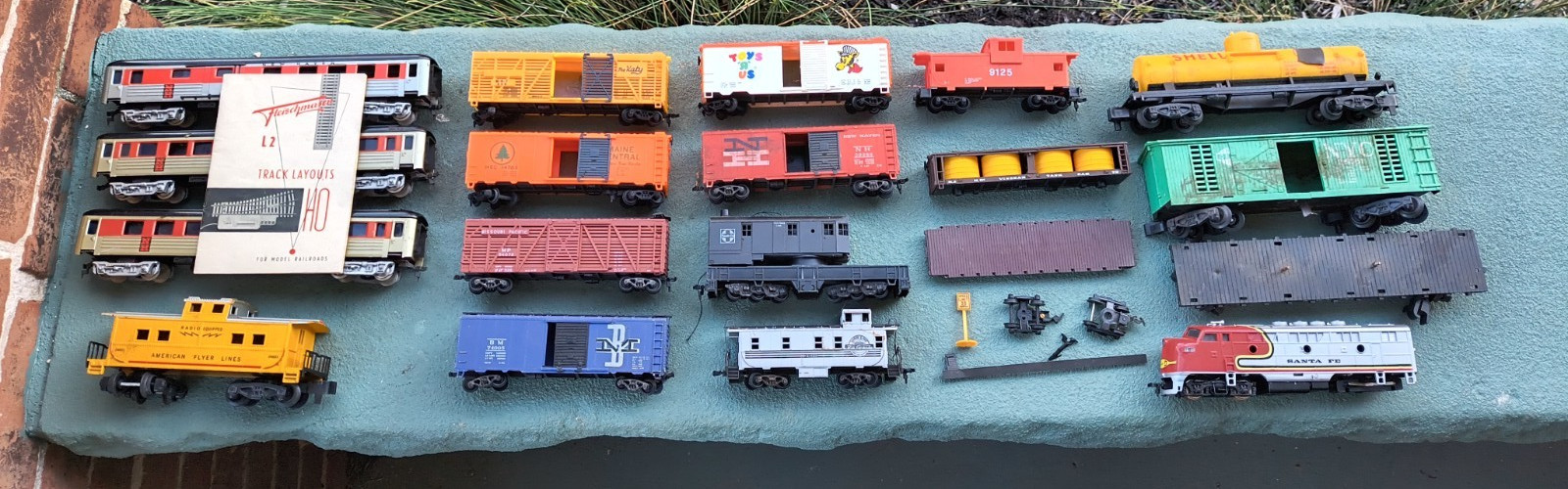 TRAIN LOT MOSTLY HO AND OTHERS JUST FOUND TODAY IN AS FOUND CONDITION