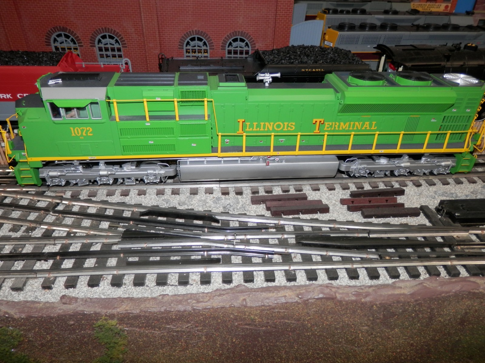 MTH #20-20260-3 Illinois Terminal SD70 ACe Non Powered BNIB Cab #1072 Hertiage